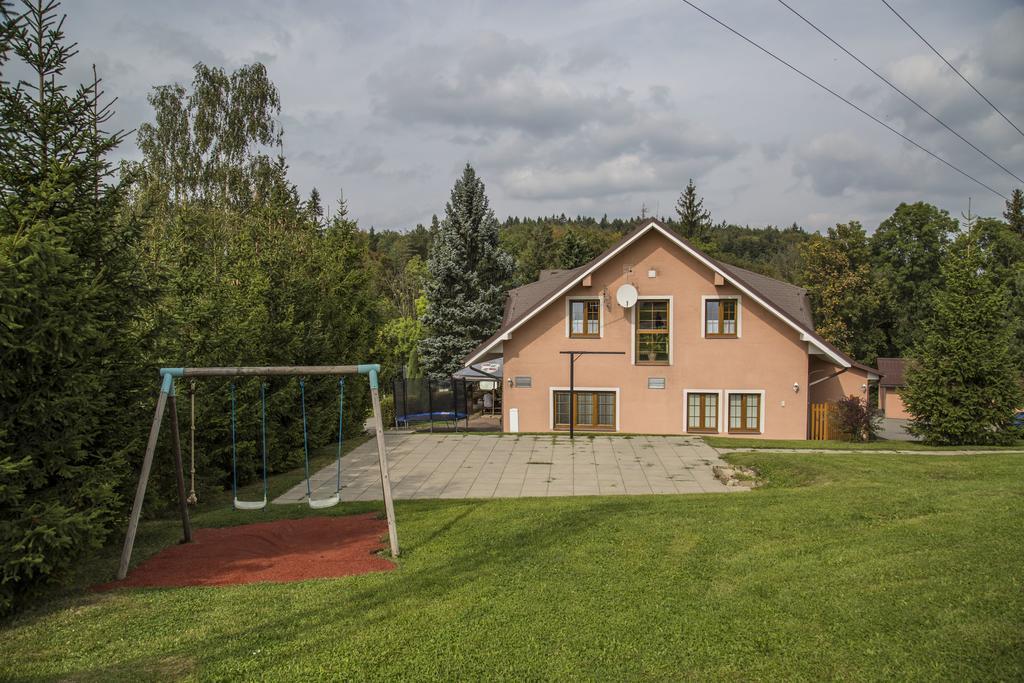 Hotel Sirakov Liptal Exterior photo