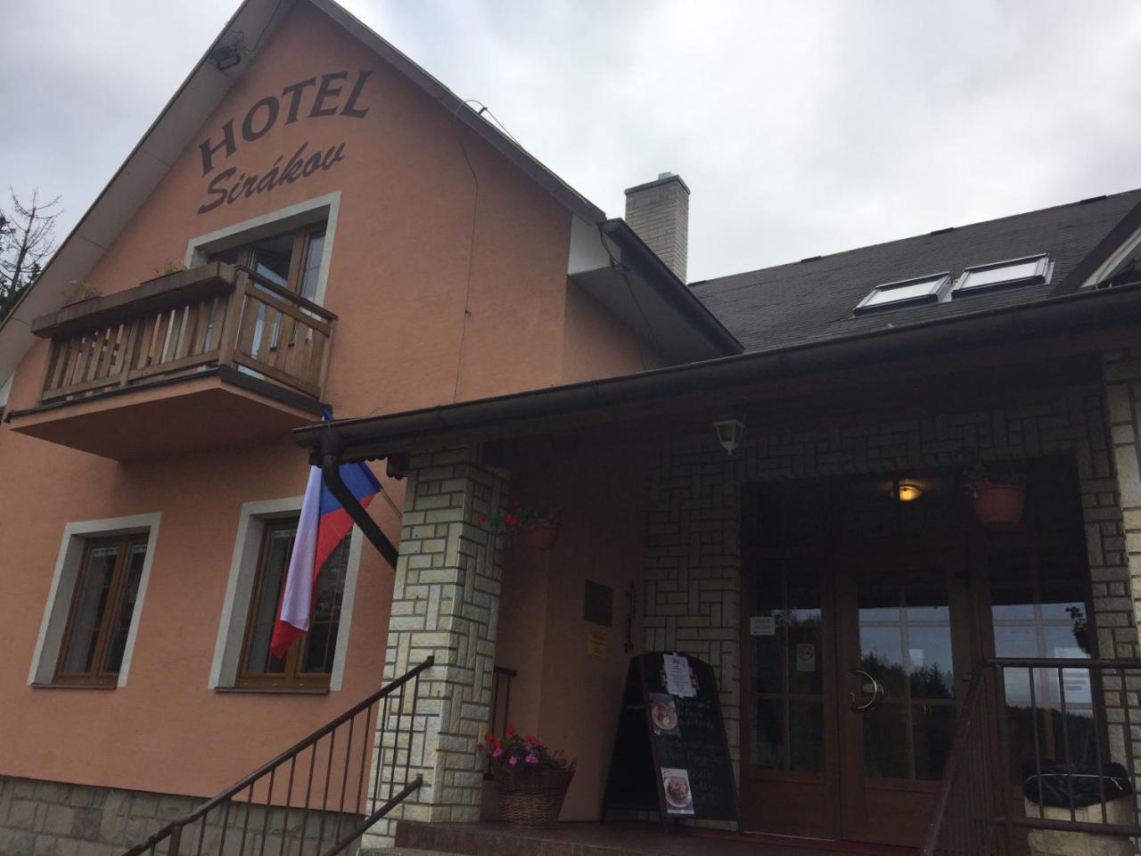 Hotel Sirakov Liptal Exterior photo